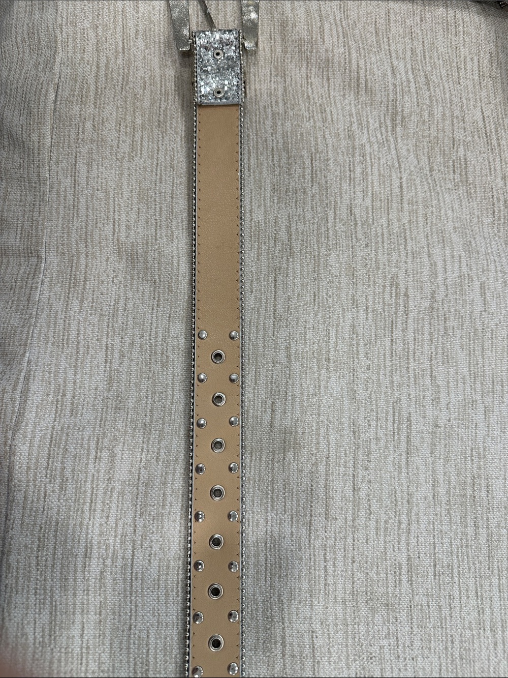 Silver Crystal-Embellished Women's Belt - Picture 7 of 10